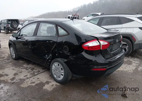 2018 Ford Fiesta S из США, поврежденный, VIN 3FADP4AJ9JM138698